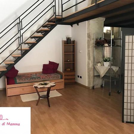 Апартаменты La Casa Di Mamma Сиракузы Экстерьер фото